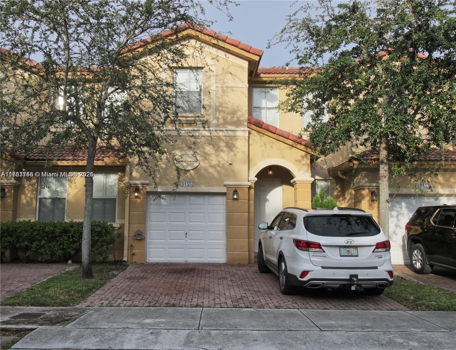 Residential, Doral, Florida image 2