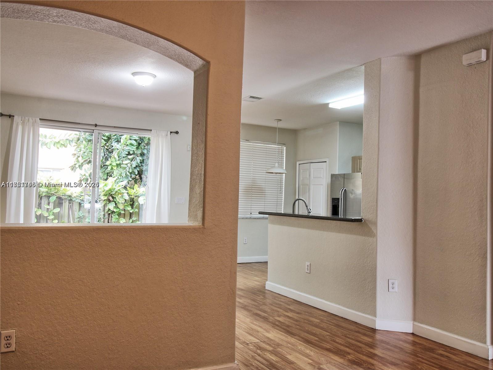 Residential, Doral, Florida image 4