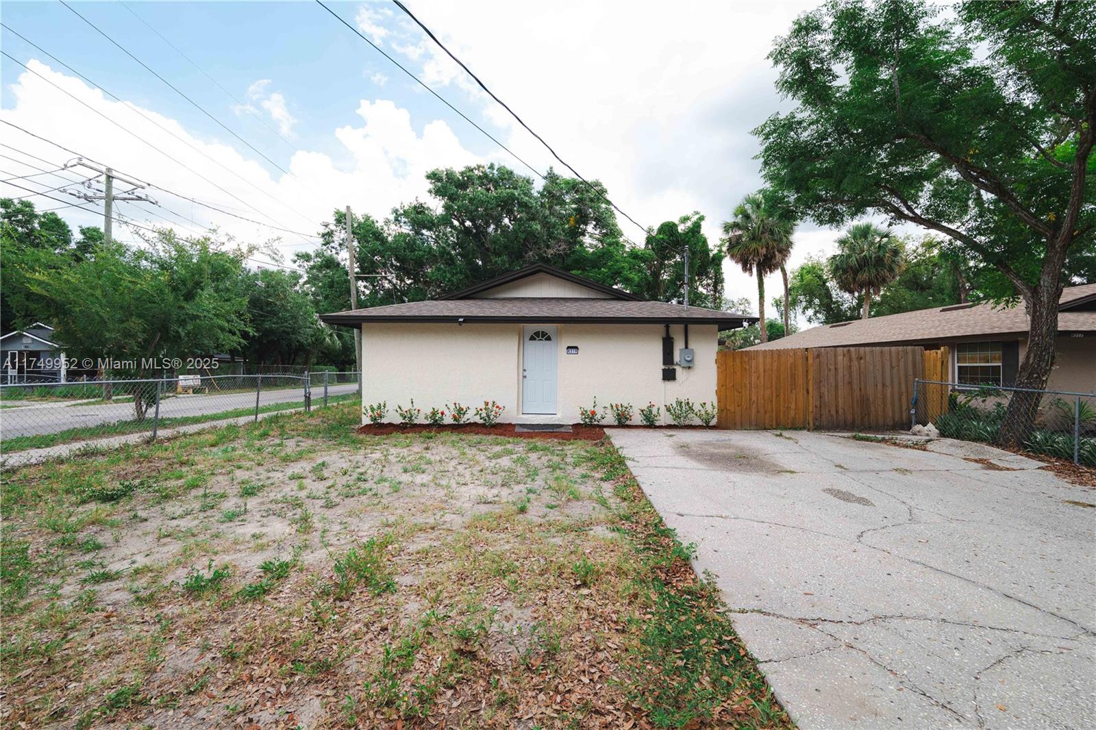 8319 N 14th Street, Tampa, Florida image 1