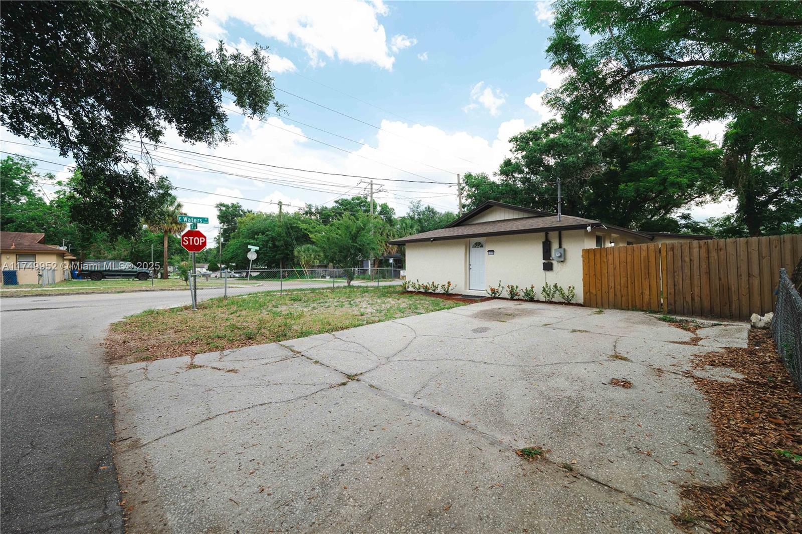 8319 N 14th Street, Tampa, Florida image 41