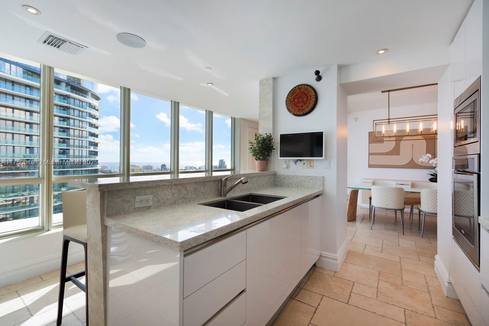 , Miami Beach FL 33139