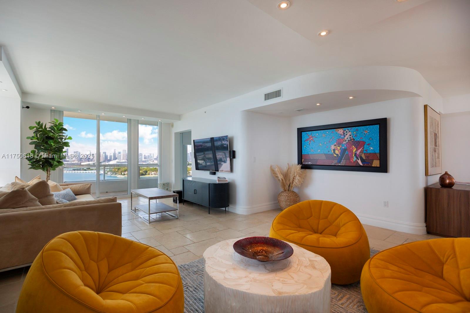 , Miami Beach FL 33139