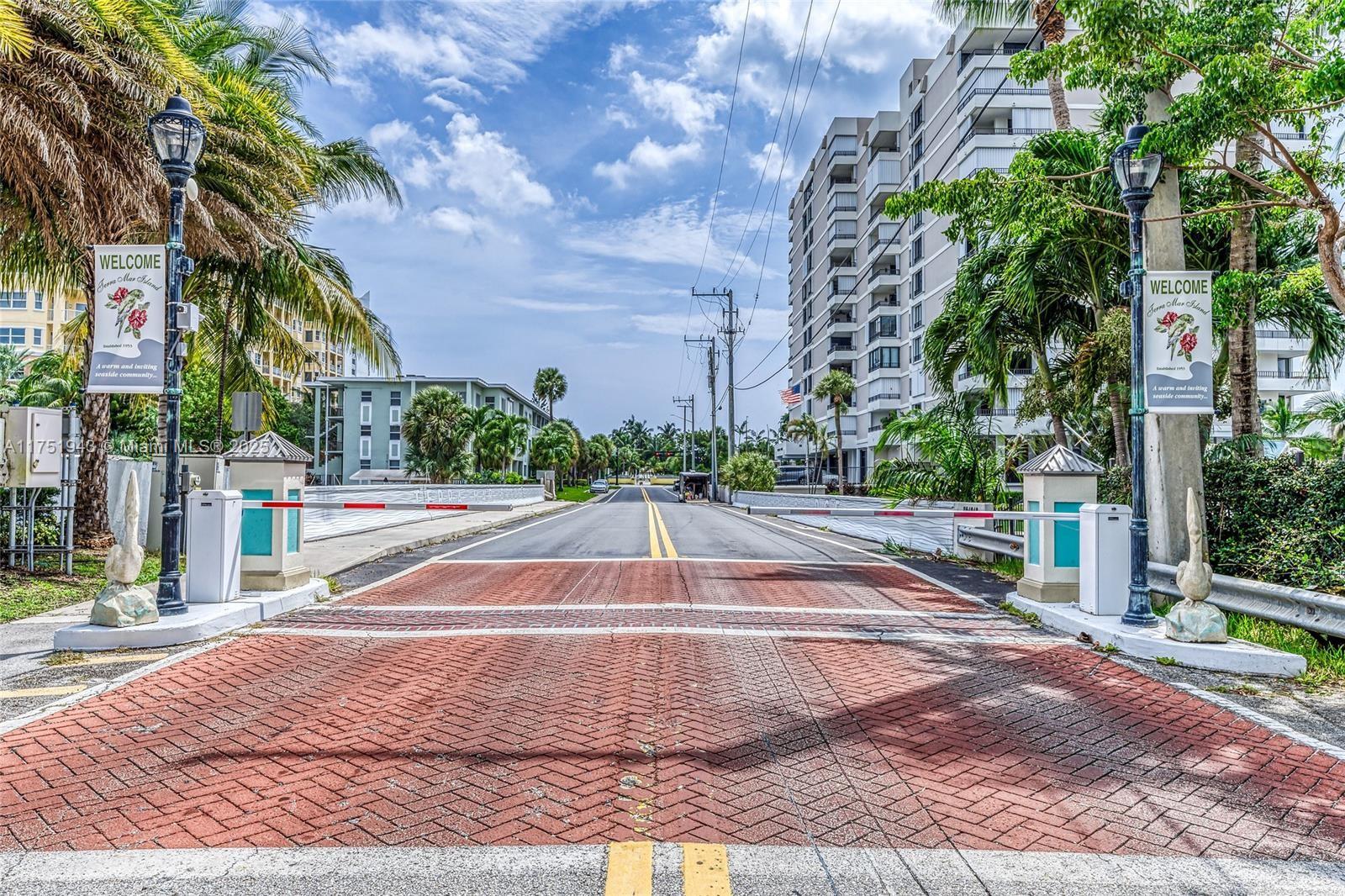 3261 Oleander Way, Lauderdale By The Sea, Florida image 11