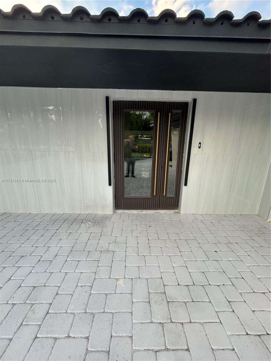 3261 Oleander Way, Lauderdale By The Sea, Florida image 19
