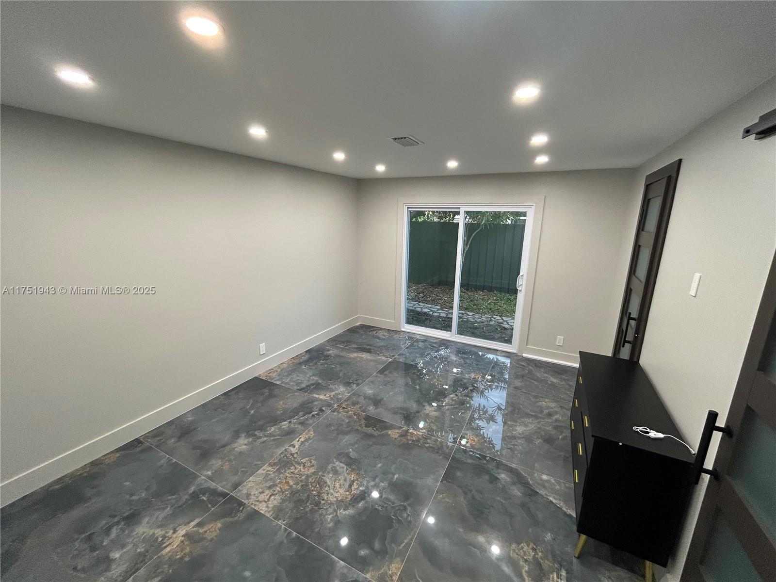 3261 Oleander Way, Lauderdale By The Sea, Florida image 21