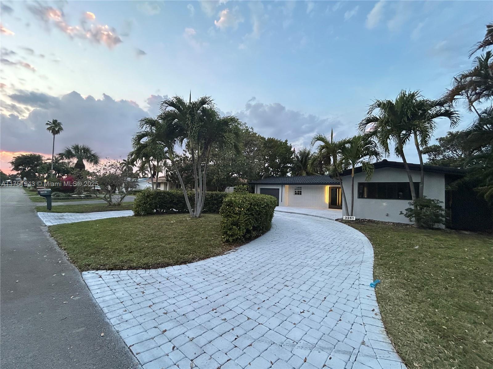 3261 Oleander Way, Lauderdale By The Sea, Florida image 27
