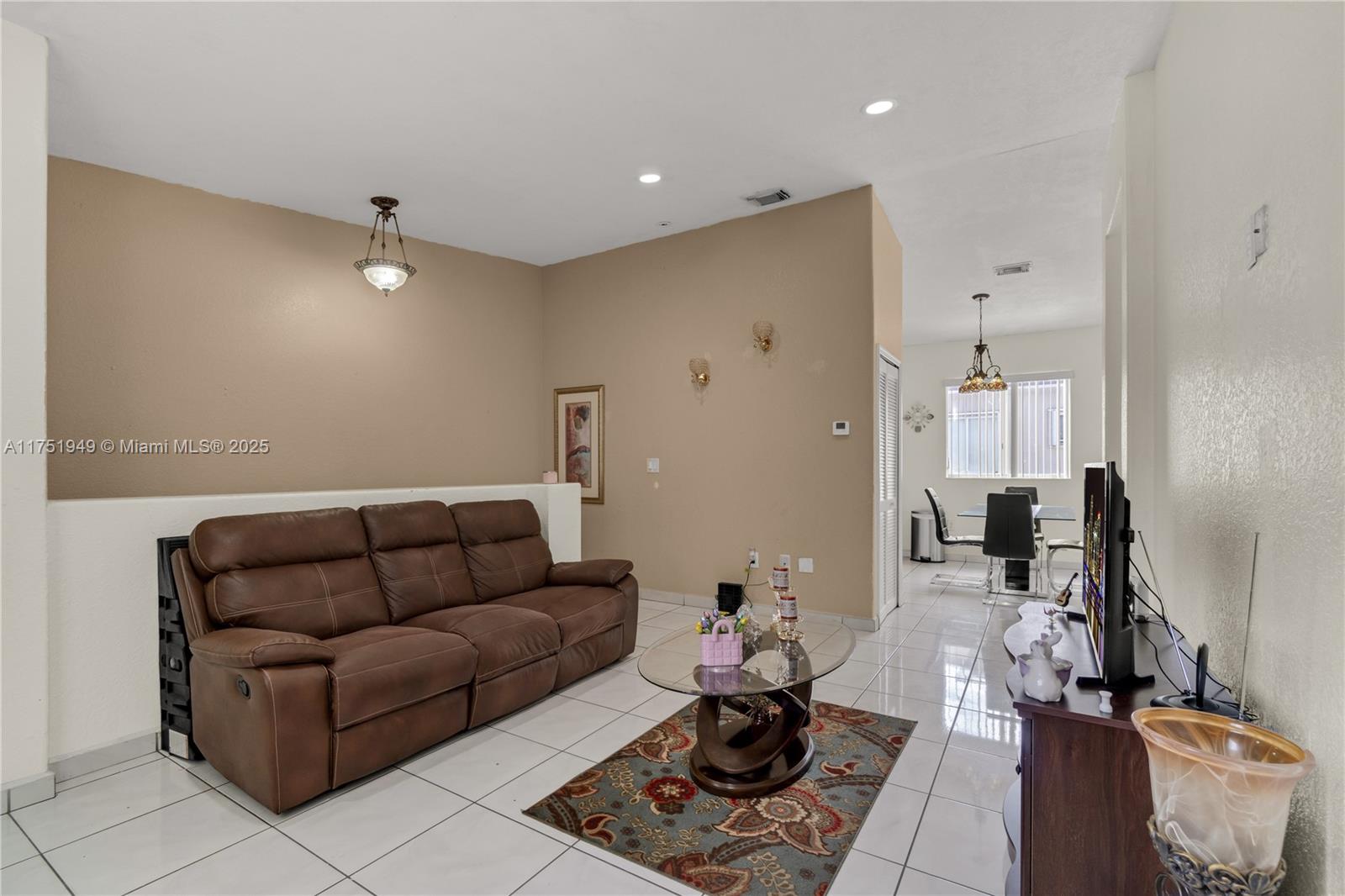 8060 W 28th Ct #202, Hialeah, Florida image 3