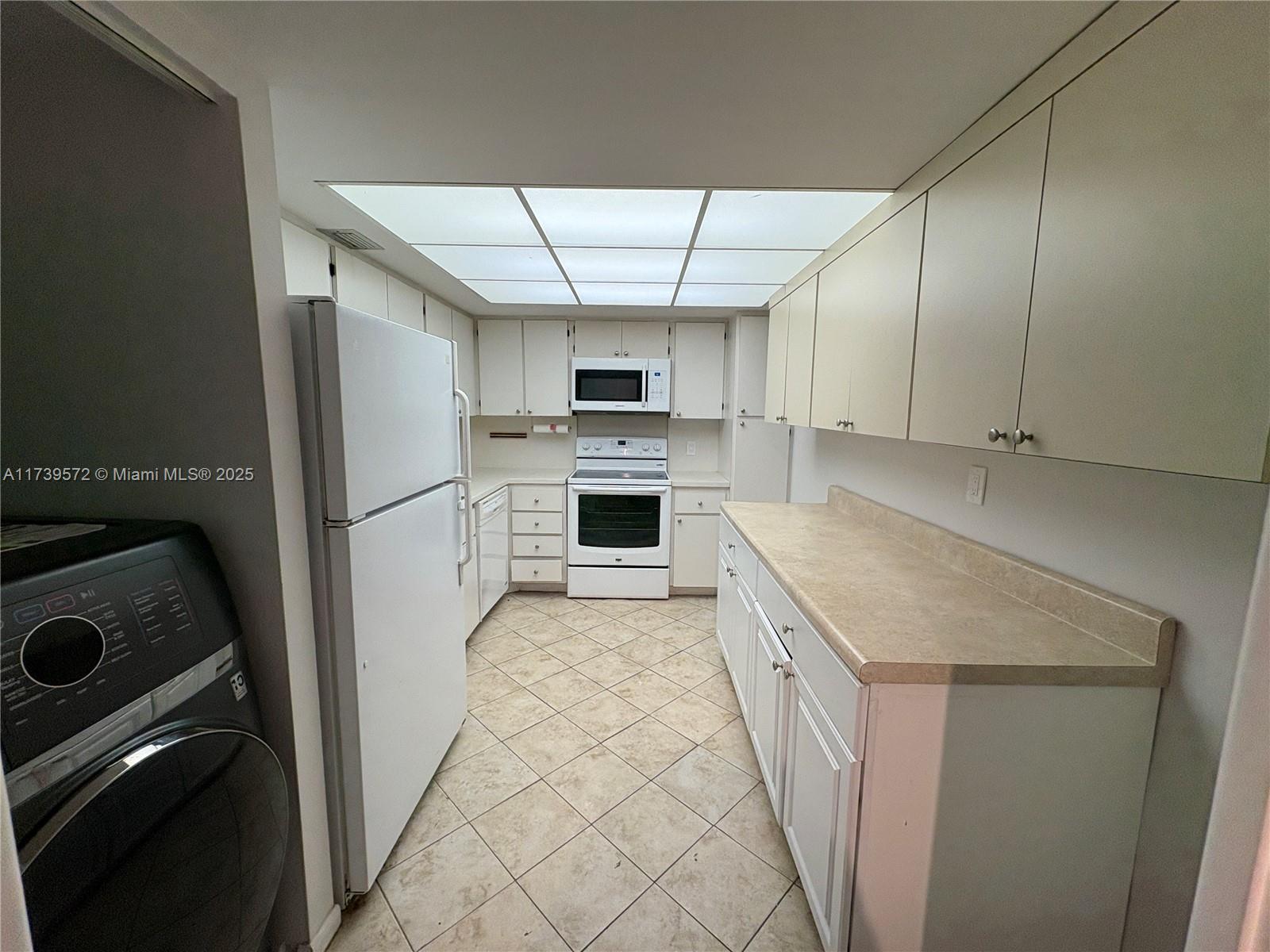 600 Biltmore Way #318, Coral Gables FL 33134