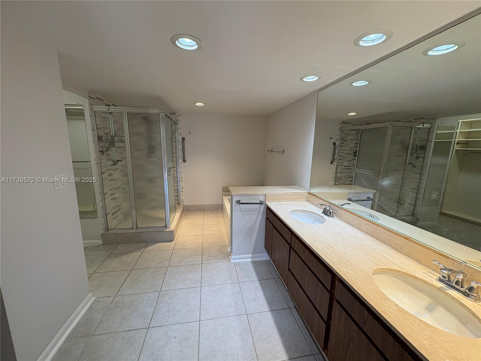 600 Biltmore Way #318, Coral Gables FL 33134