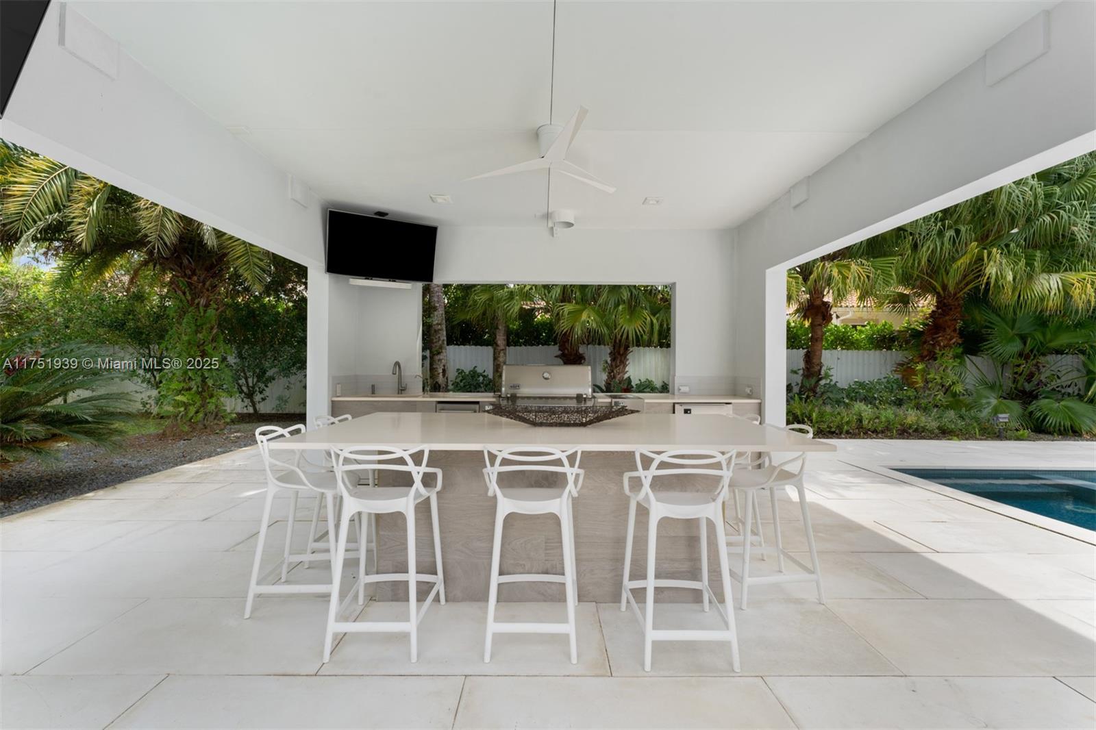 6784 SW 97th St, Pinecrest, Florida image 38