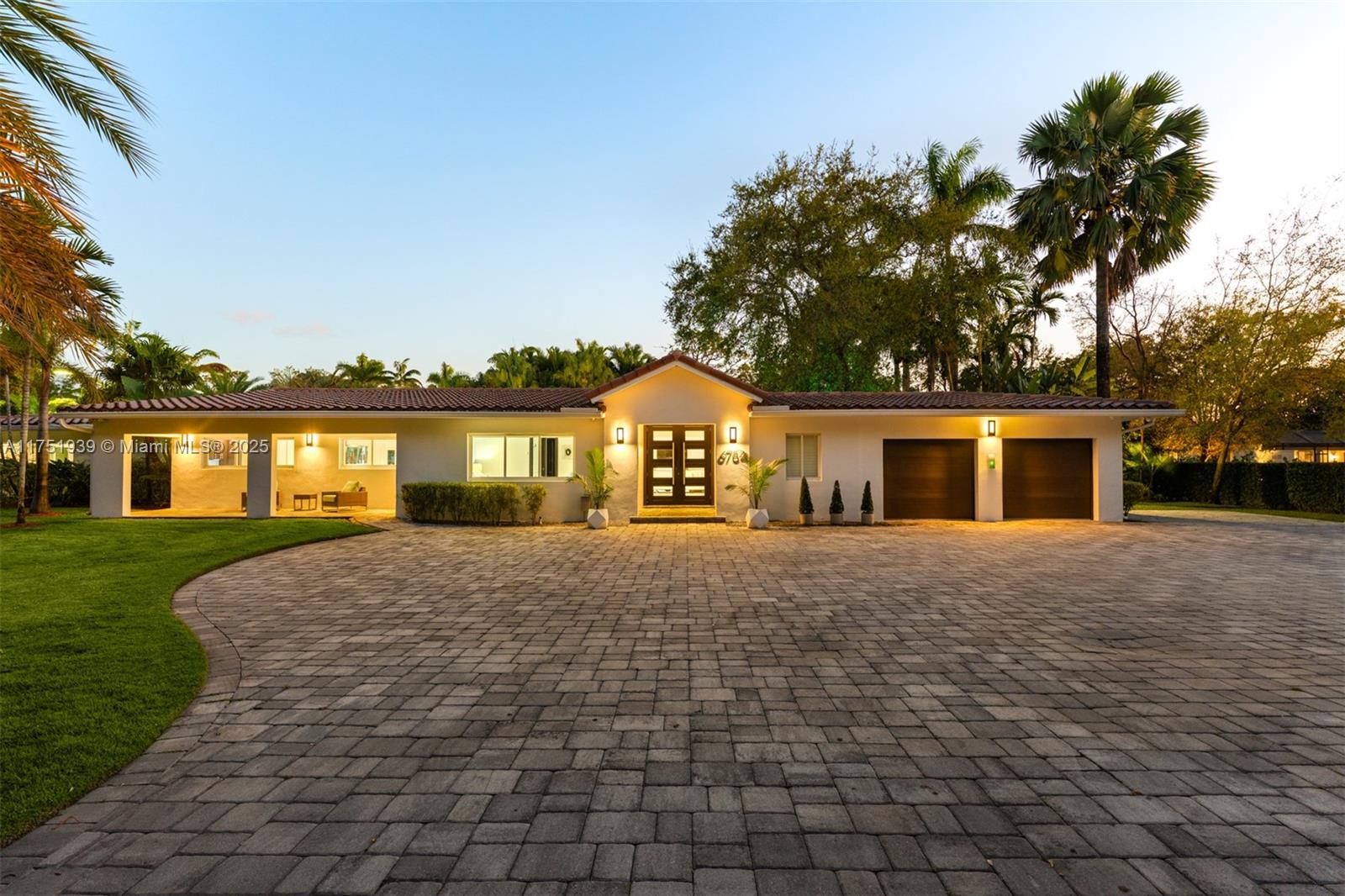 6784 SW 97th St, Pinecrest, Florida image 47