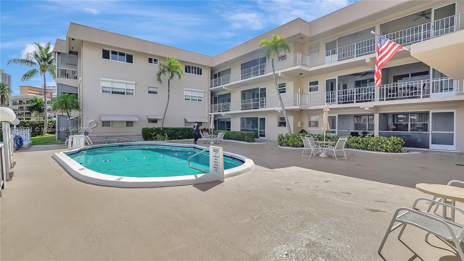 300 Golden Isles Dr #107, Hallandale Beach, Florida image 25