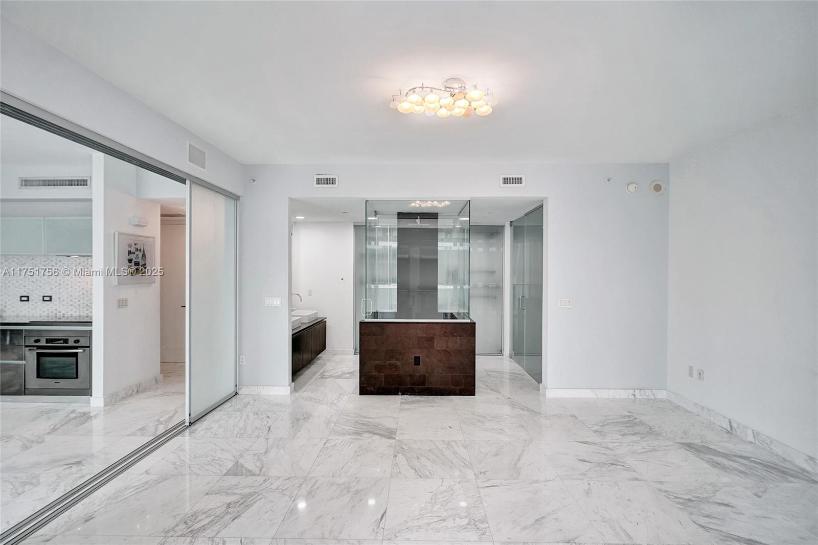 1040 Biscayne Blvd #3608, Miami FL 33132