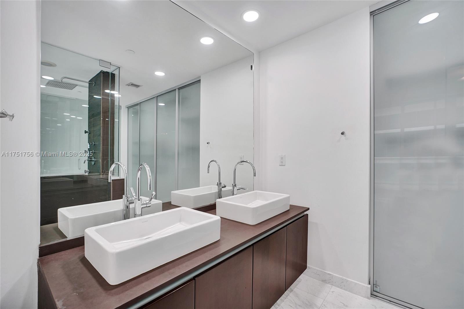 1040 Biscayne Blvd #3608, Miami FL 33132