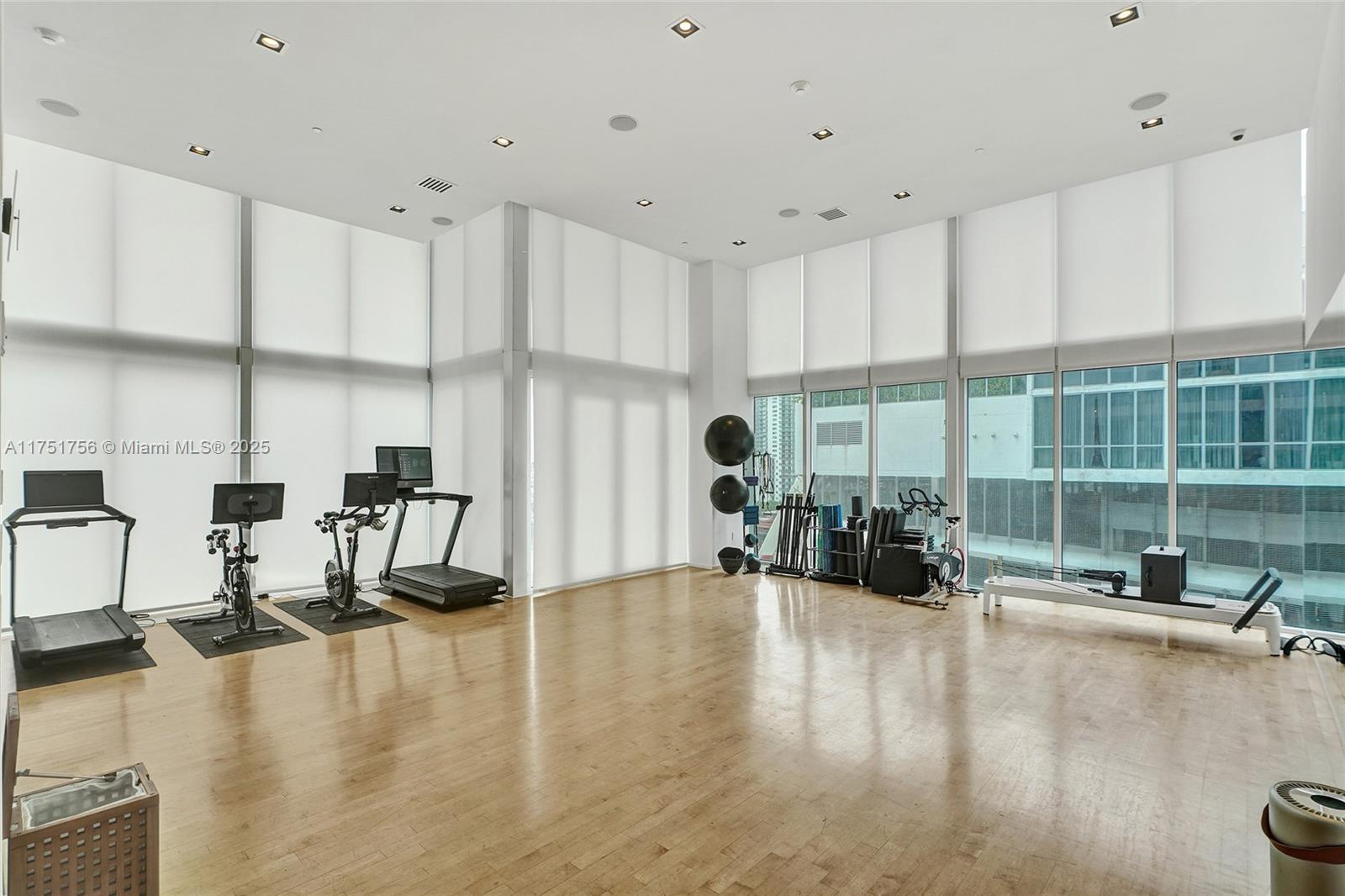 1040 Biscayne Blvd #3608, Miami FL 33132