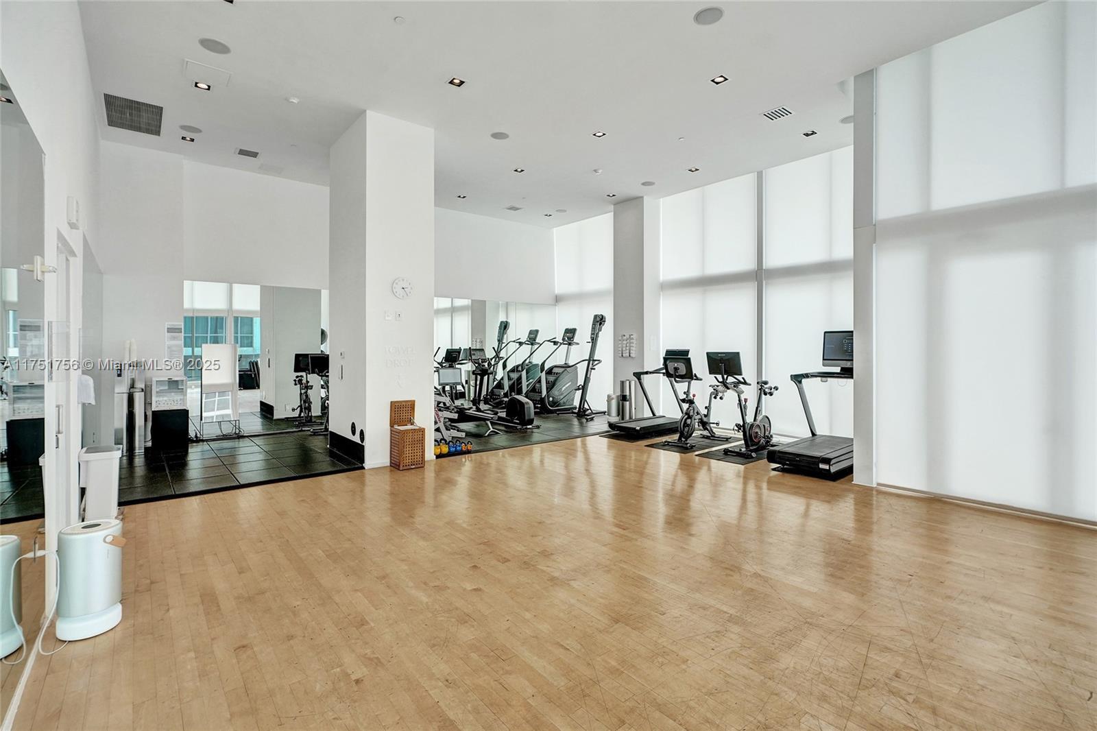 1040 Biscayne Blvd #3608, Miami FL 33132