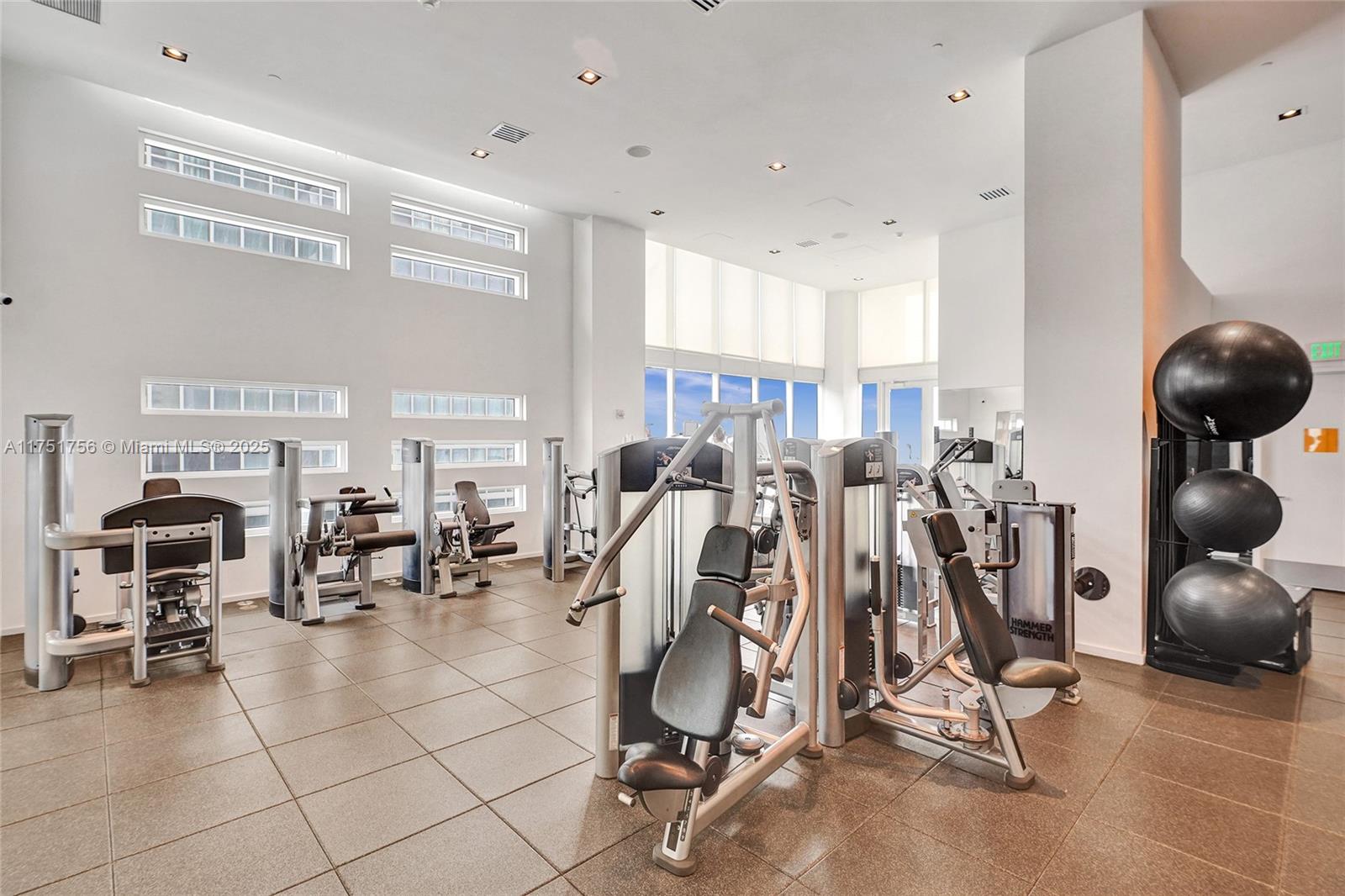 1040 Biscayne Blvd #3608, Miami FL 33132