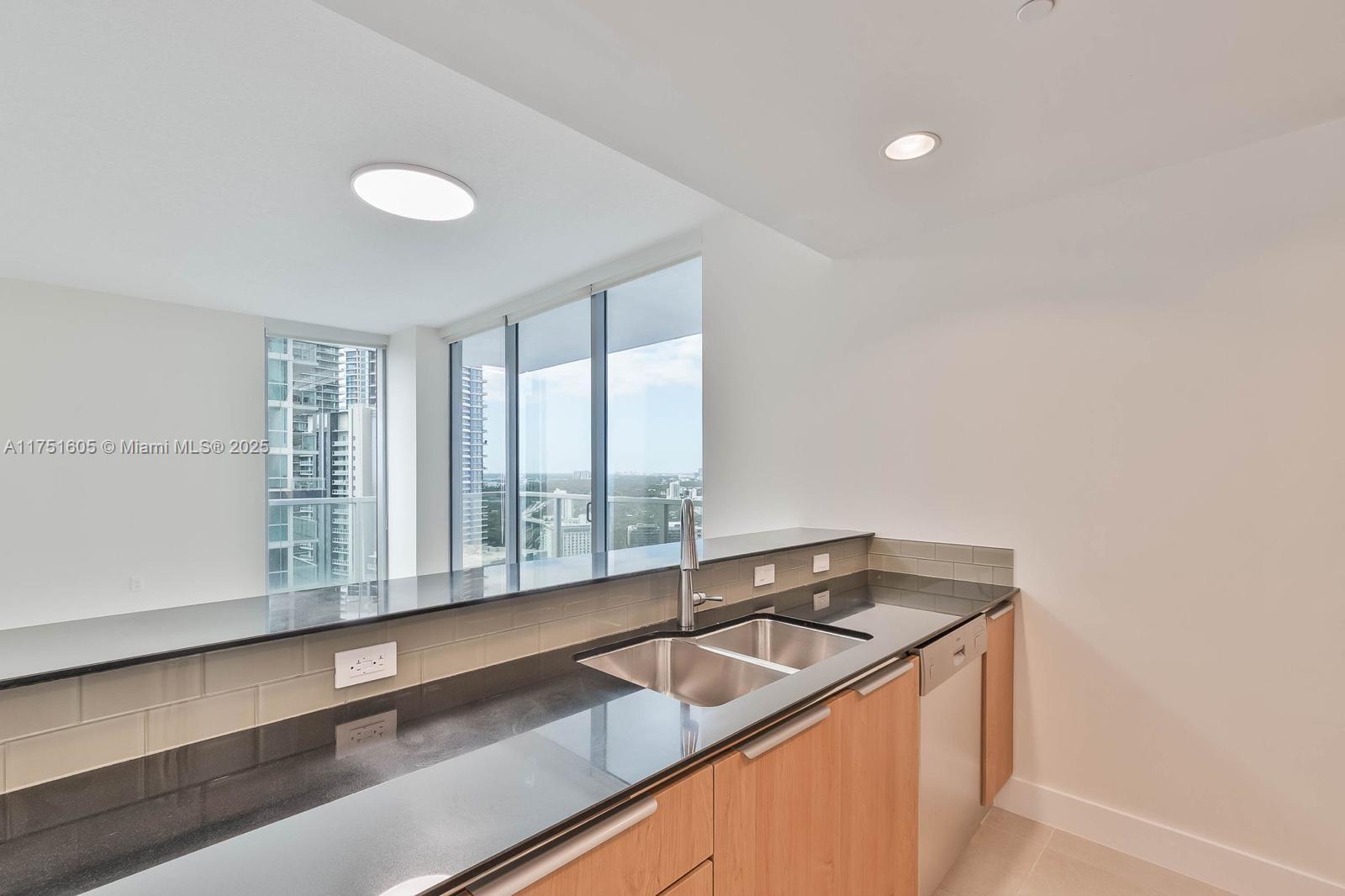 1050 Brickell Ave #3214, Miami FL 33131