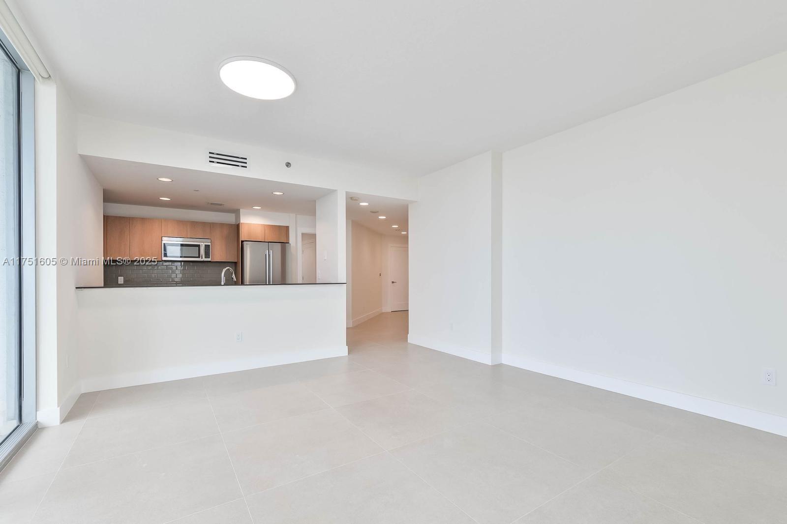 1050 Brickell Ave #3214, Miami FL 33131