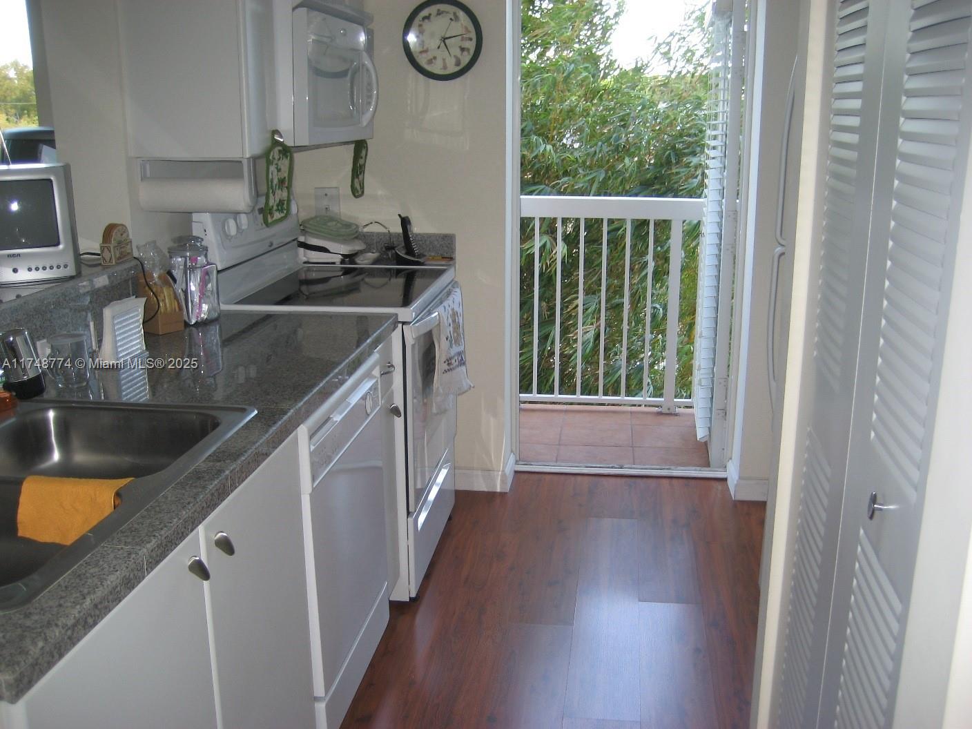 Listing Photo 15