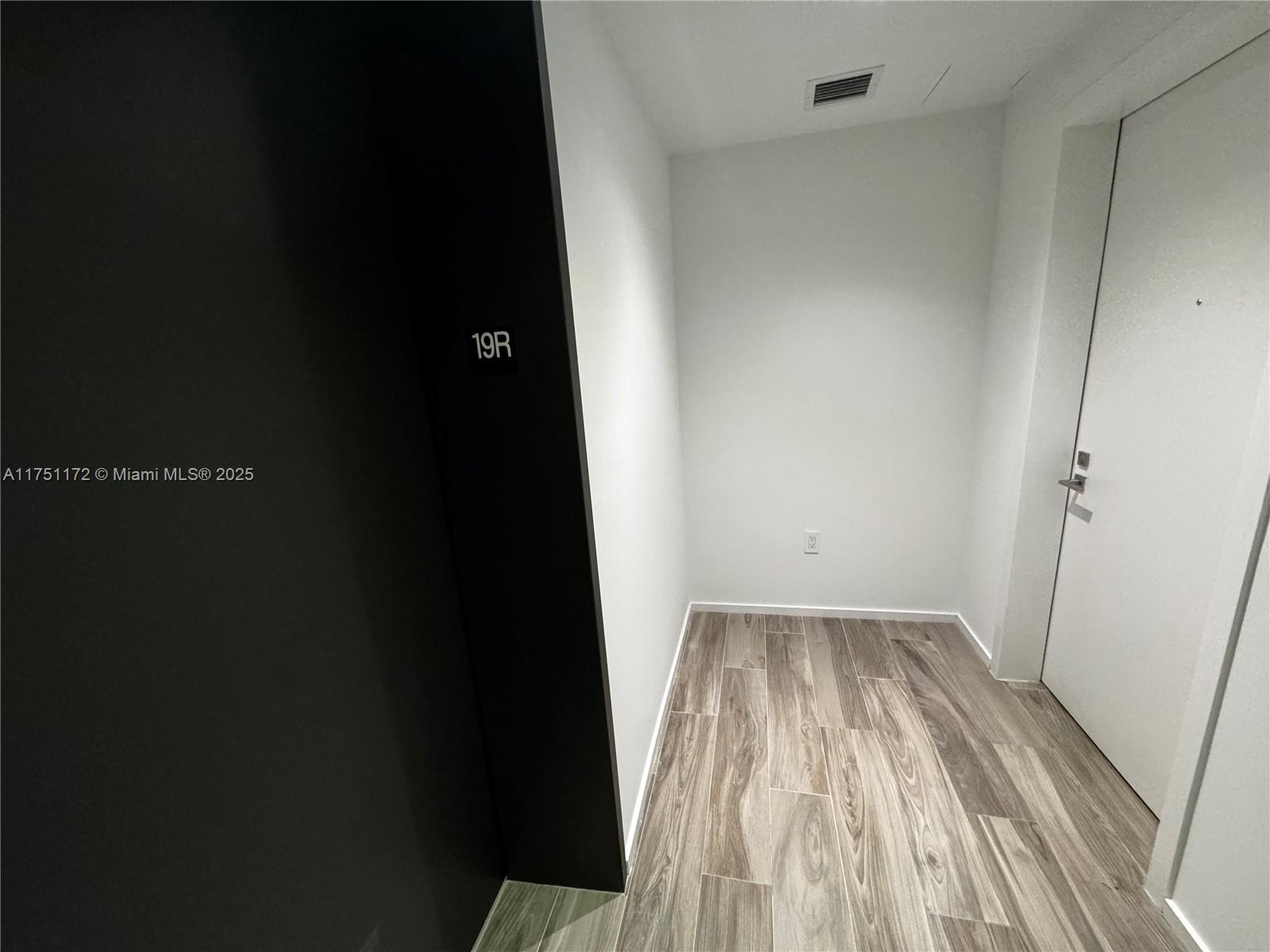 801 S Miami Ave #1906, Miami FL 33130