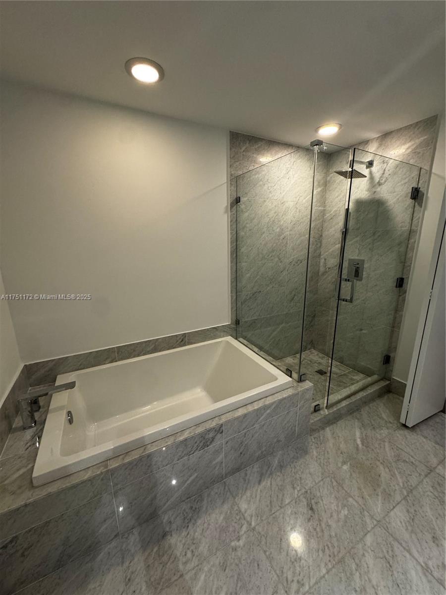801 S Miami Ave #1906, Miami FL 33130