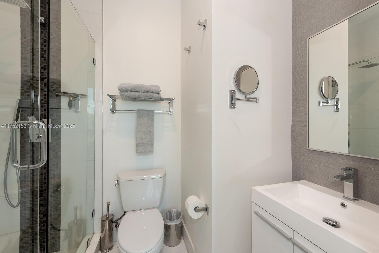 13145 Coronado Ln, North Miami, Florida image 40