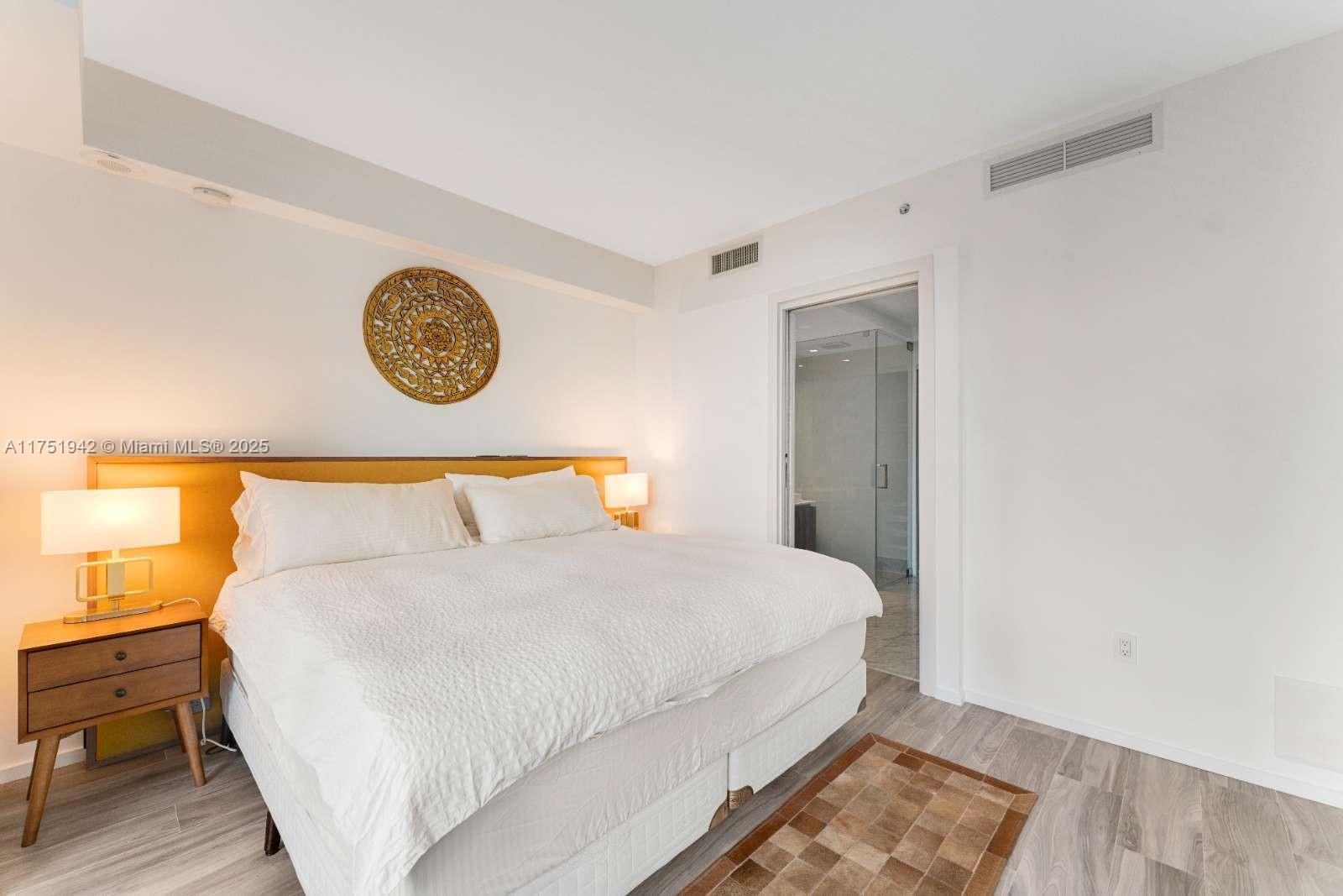 801 S Miami Ave #3804, Miami FL 33130