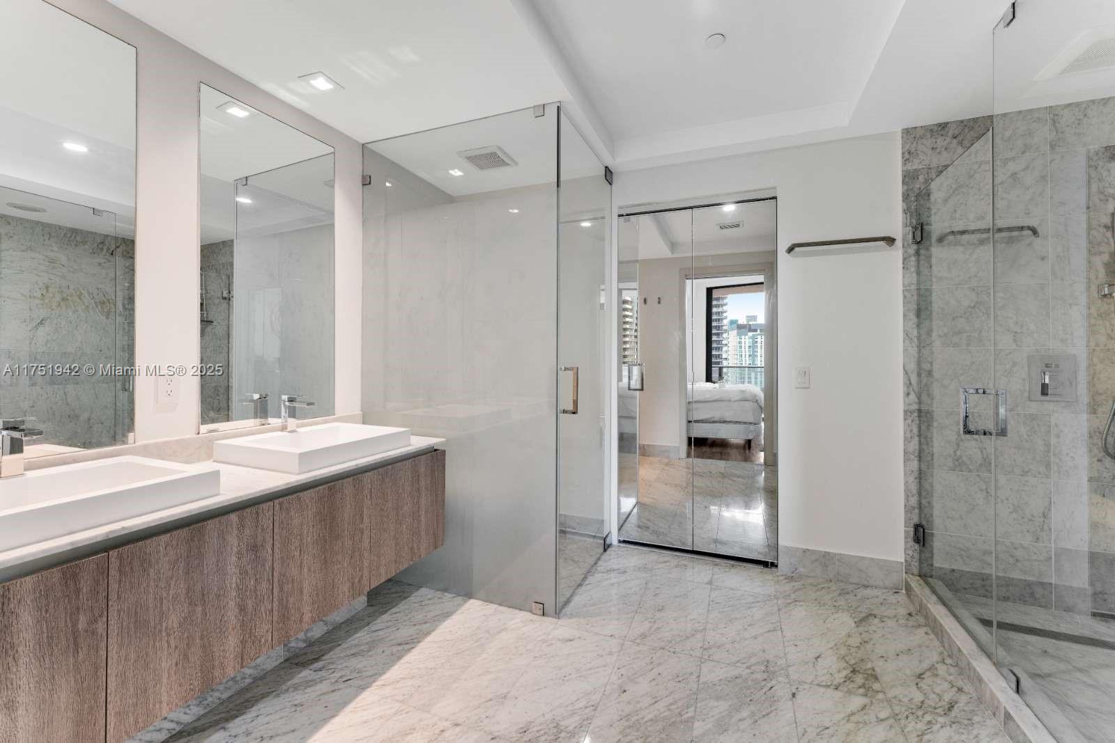 801 S Miami Ave #3804, Miami FL 33130