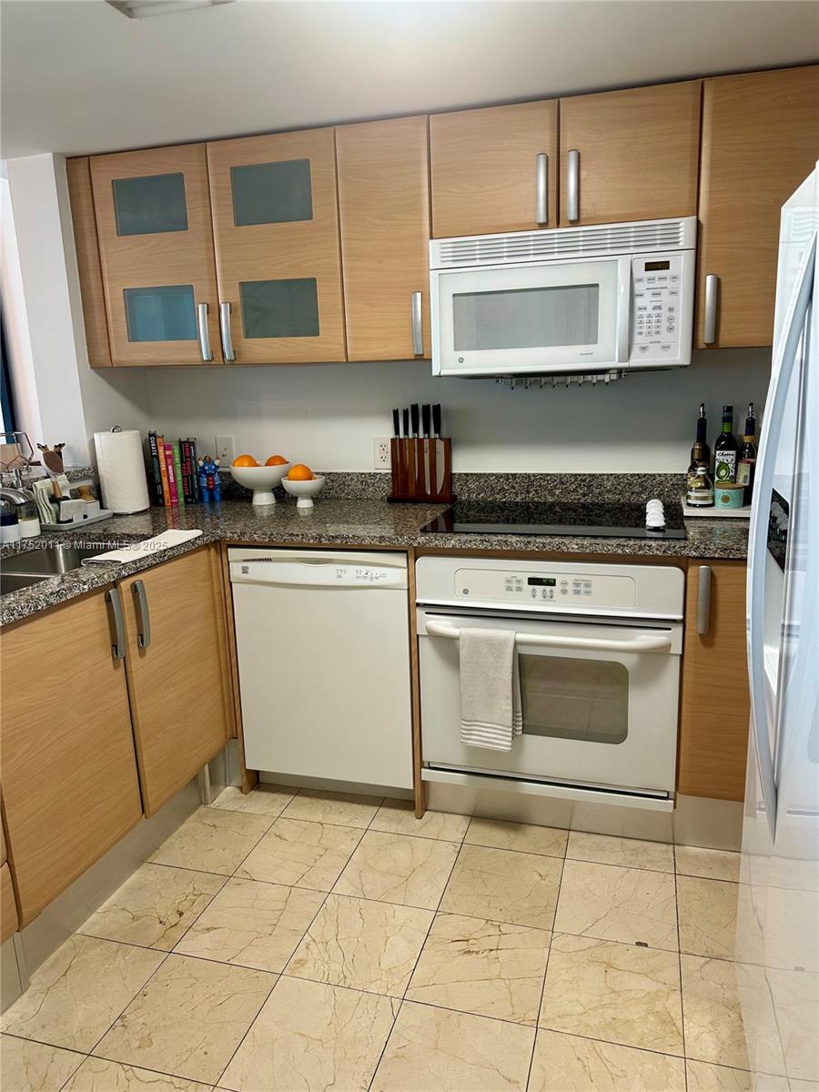 2101 Brickell Ave #2310, Miami FL 33129