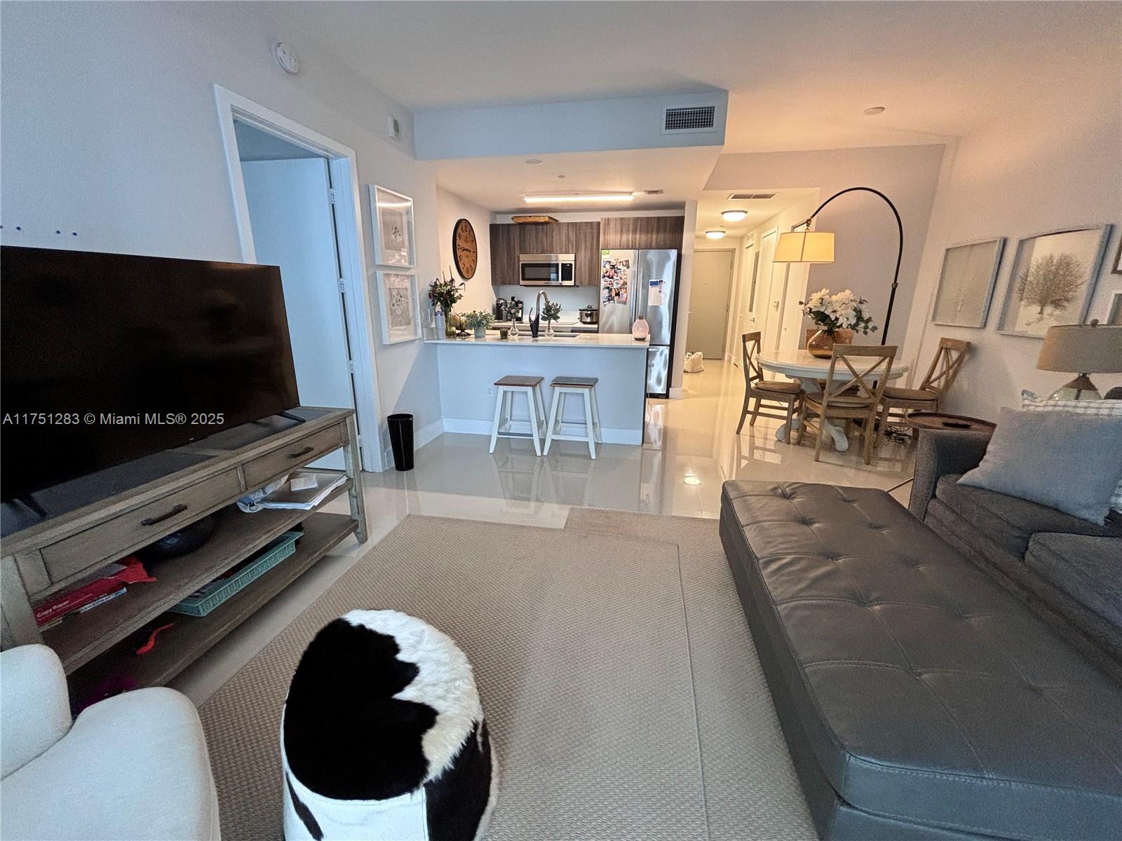 Apartamento à Venda em Miami, FL