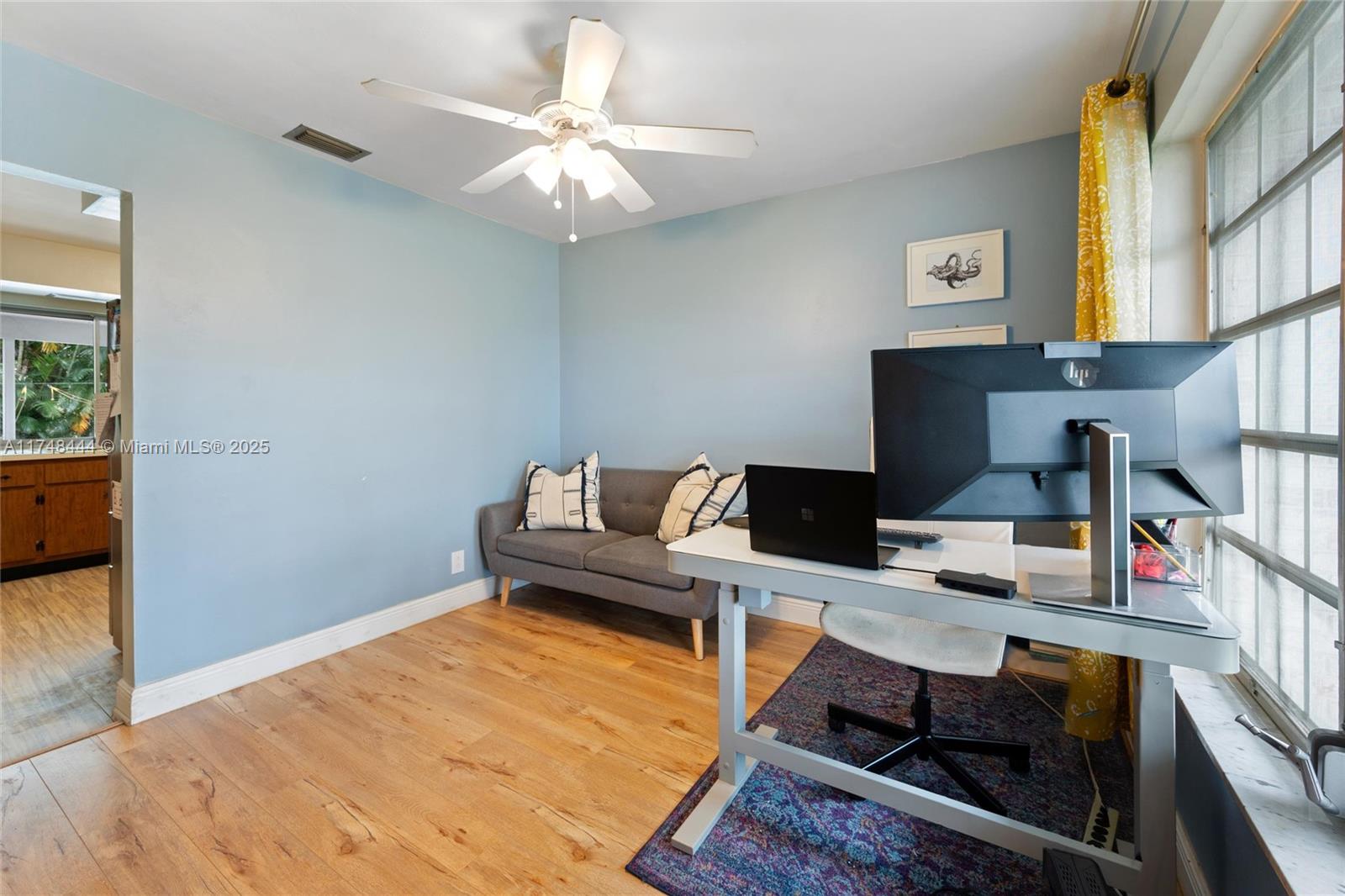 940 SW 52nd Ave, Plantation, Florida image 11