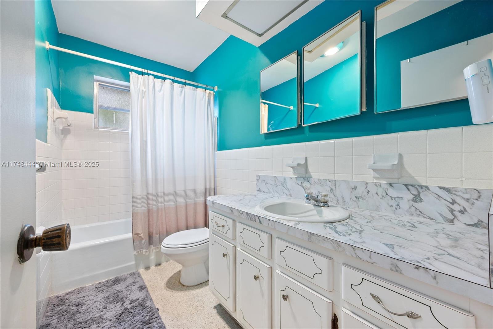 940 SW 52nd Ave, Plantation, Florida image 19