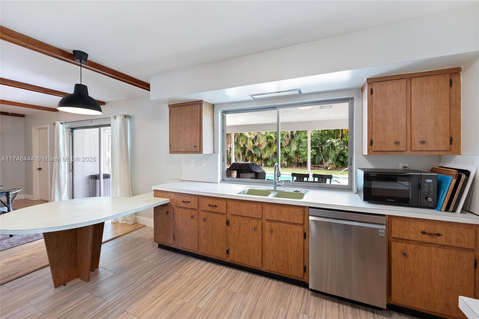 940 SW 52nd Ave, Plantation, Florida image 6