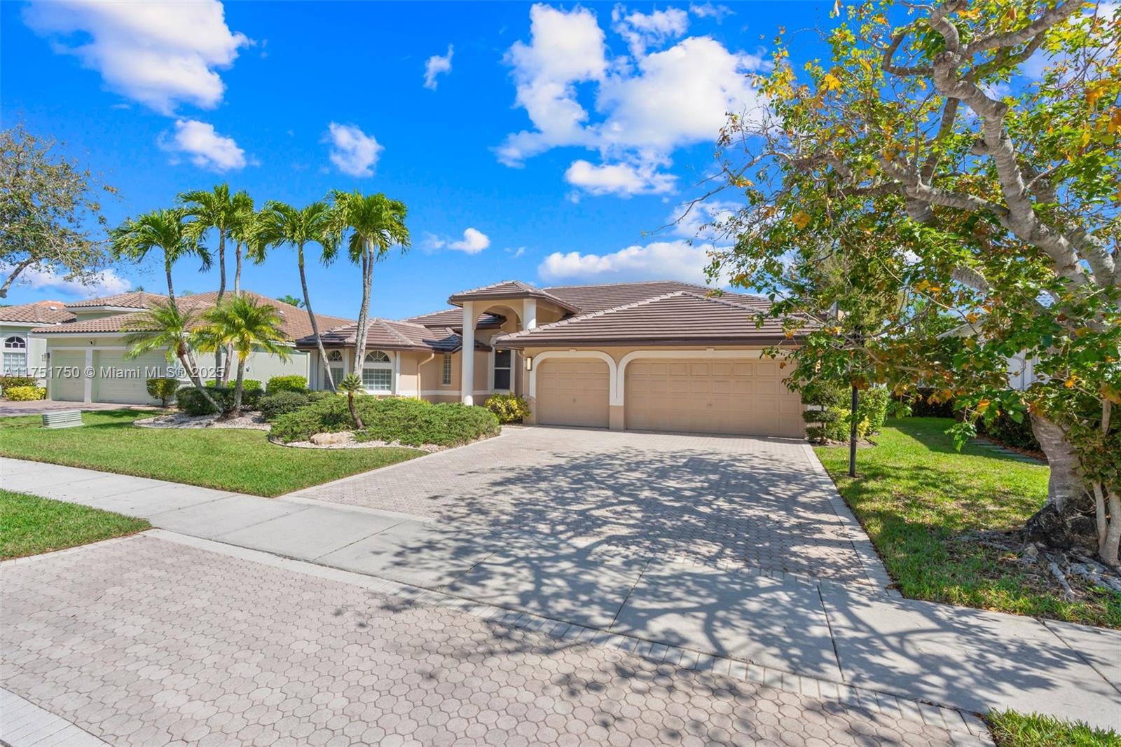5135 Kensington Cir, Coral Springs, Florida image 14