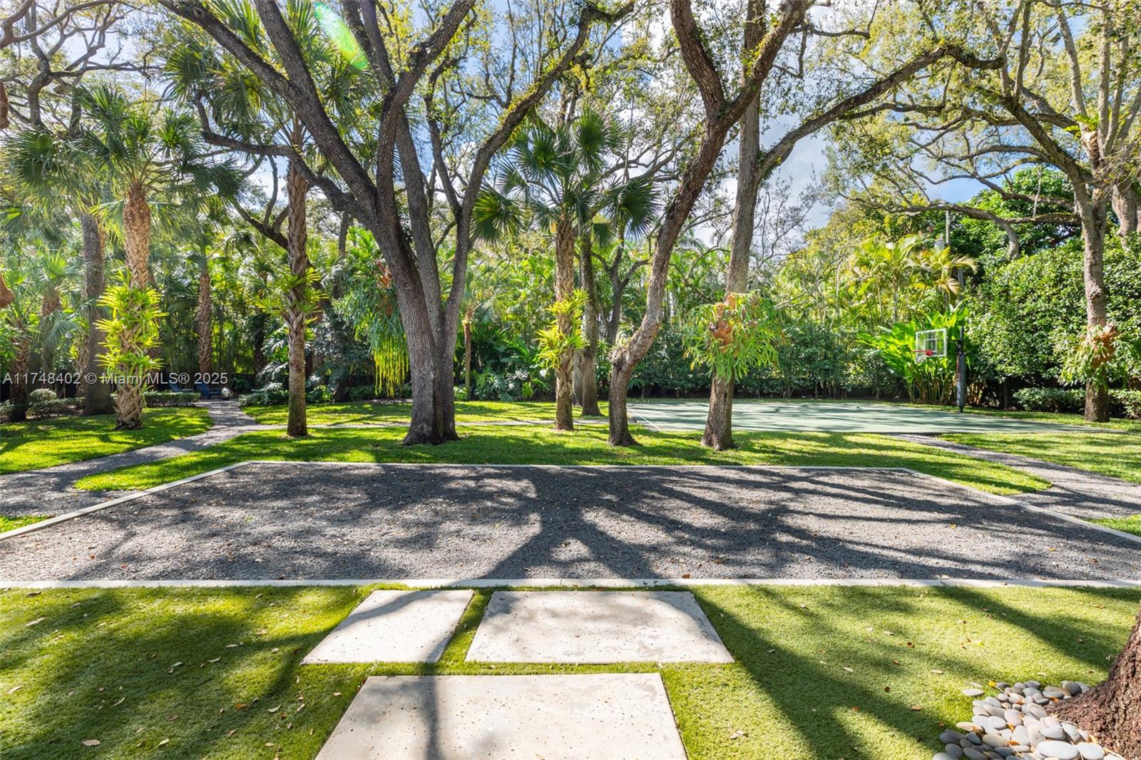 Listing Photo 14