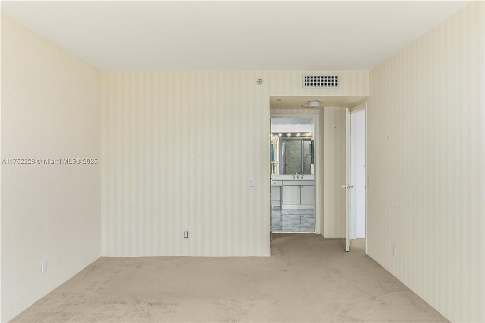 Listing Photo 24