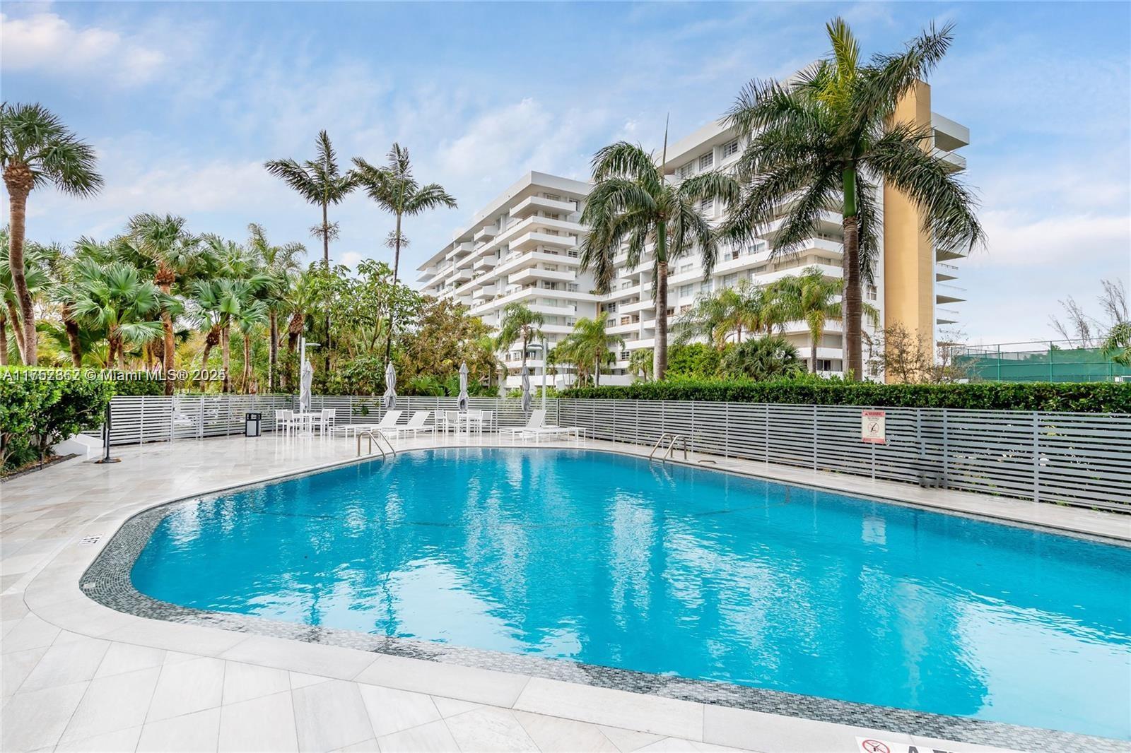 199 Ocean Lane Dr #812, Key Biscayne FL 33149