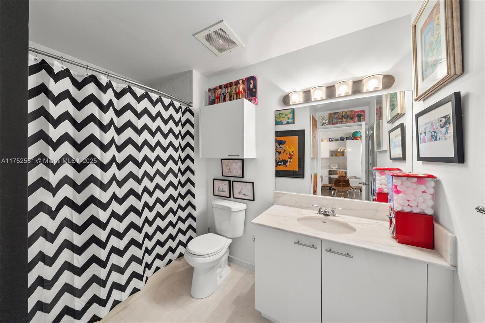 133 NE 2nd Ave #3215, Miami FL 33132