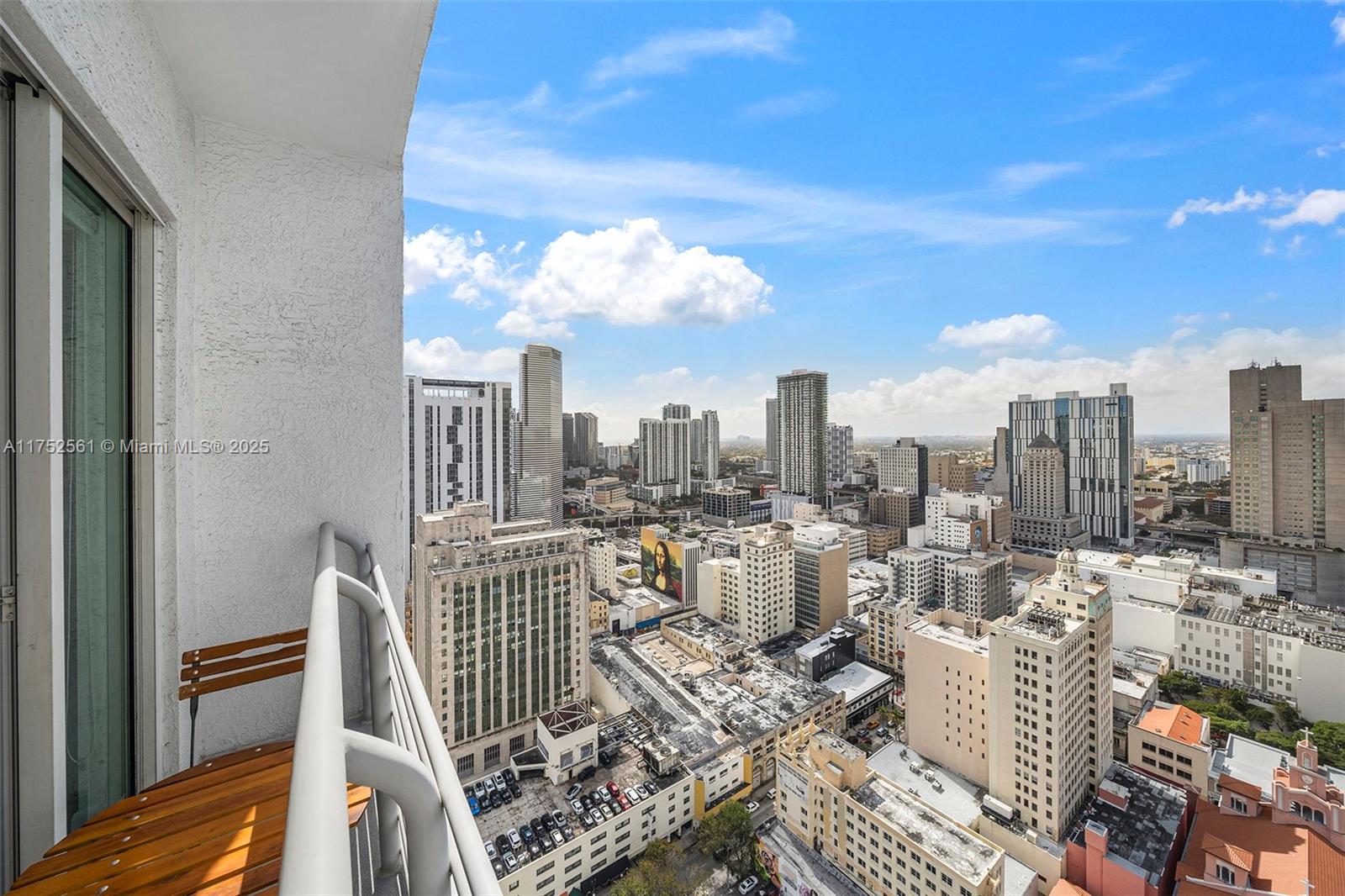 133 NE 2nd Ave #3215, Miami FL 33132