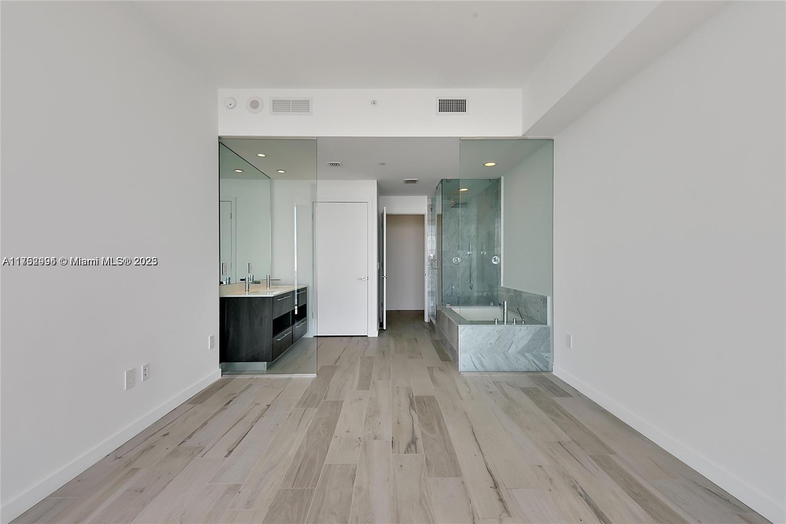 480 NE 31st St #4905, Miami FL 33137