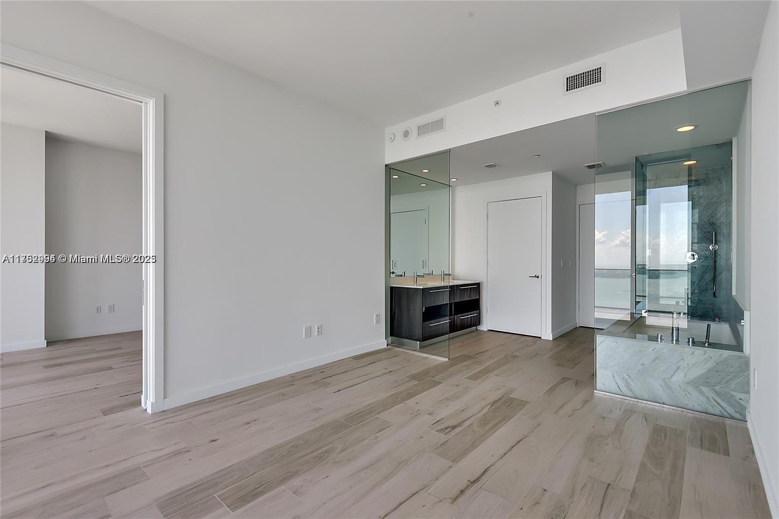 480 NE 31st St #4905, Miami FL 33137