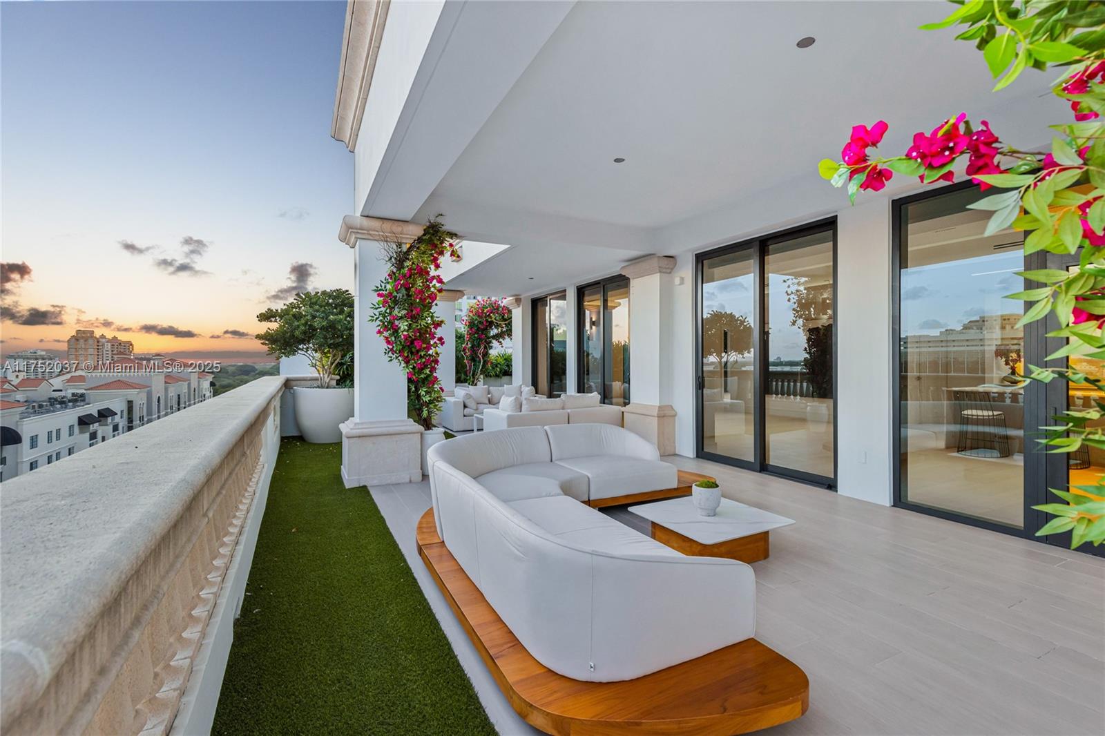 275 Giralda Ave #PH, Coral Gables, Florida image 15