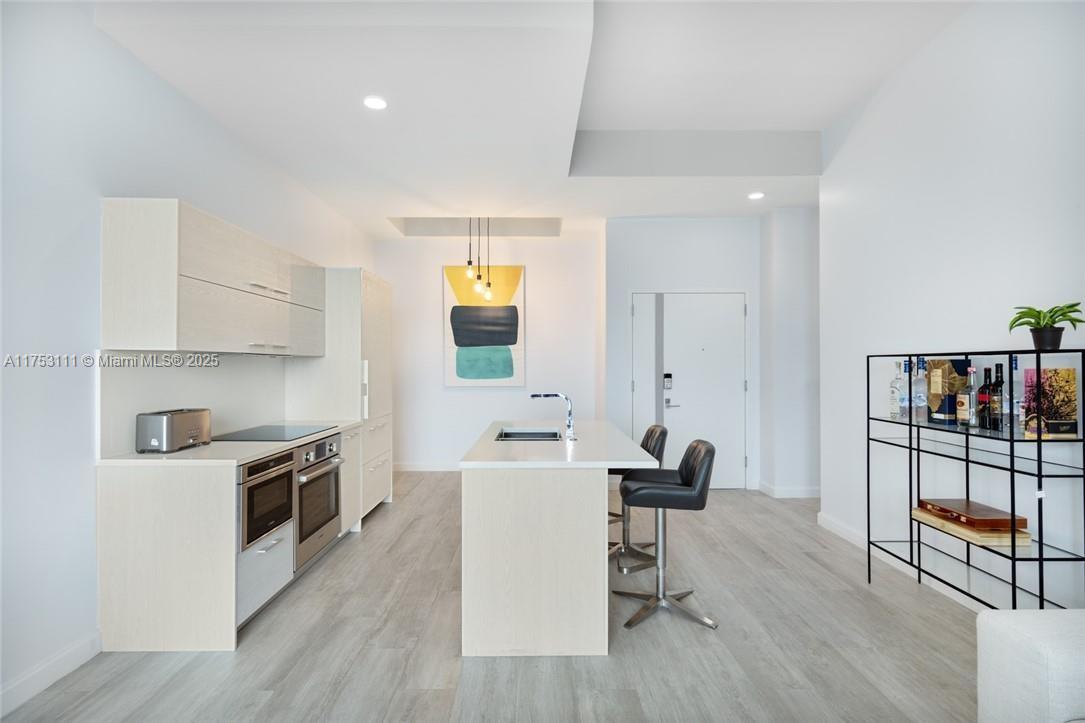 45 SW 9th St #4609, Miami FL 33130