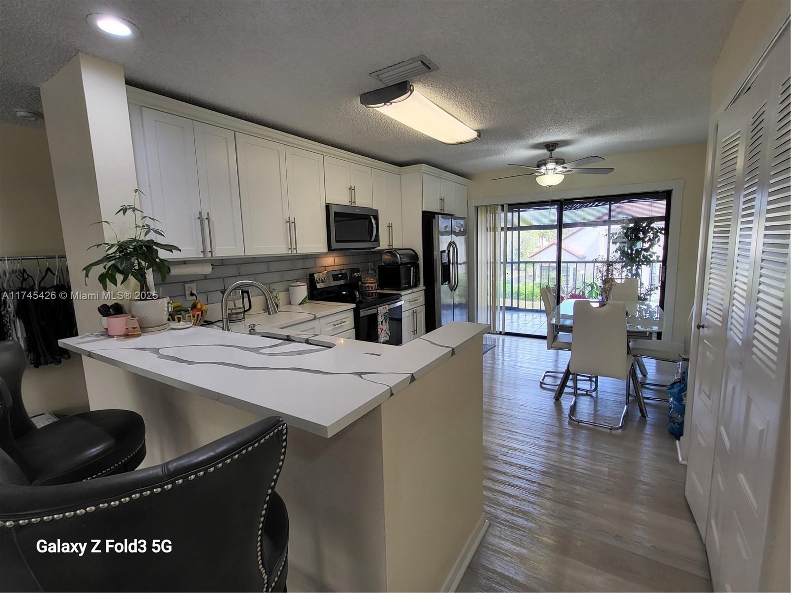 3201 Jog Park Dr, Green Acres, Florida image 15