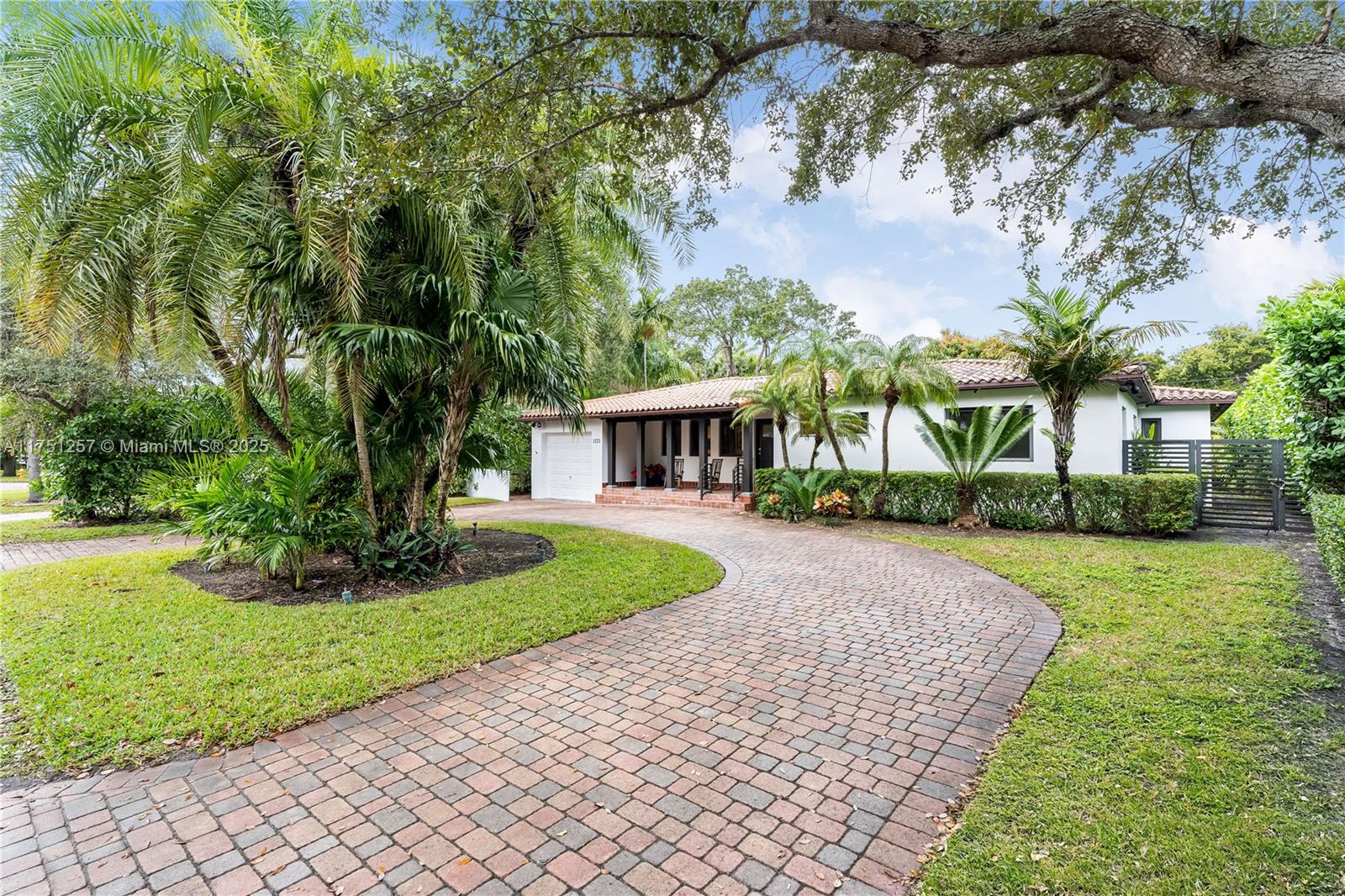 1133  Placetas Ave  For Sale A11751257, FL