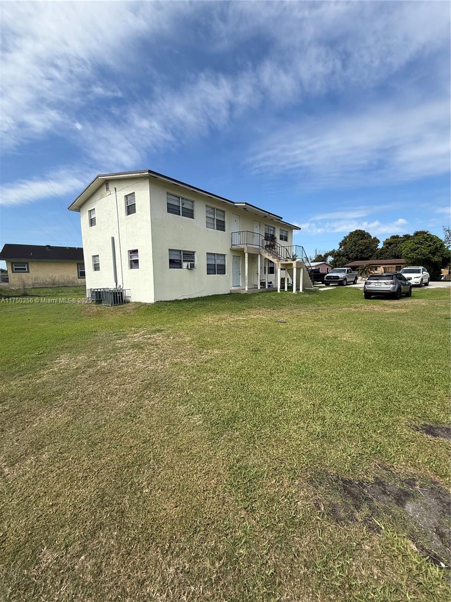 124 NW 12th Dr, Belle Glade, Florida image 2