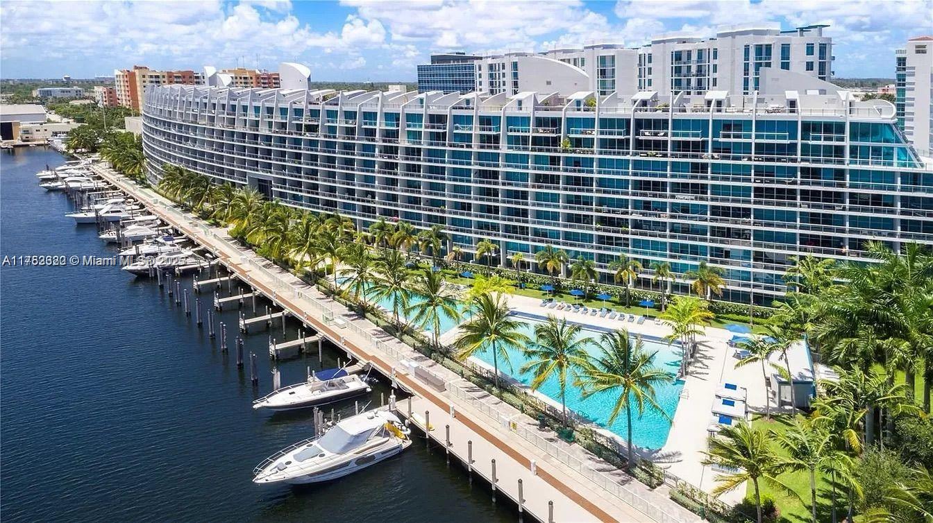 2950 NE 188th St #448, Aventura FL 33180