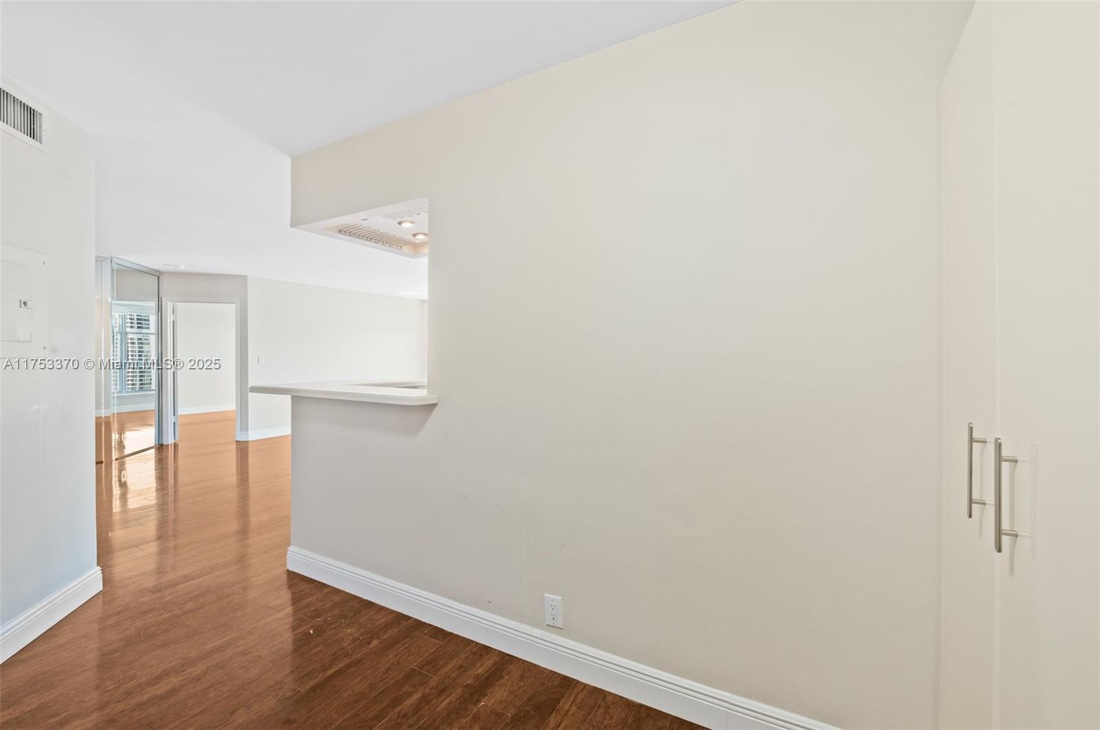 3530 Mystic Pointe Dr #1913, Aventura FL 33180