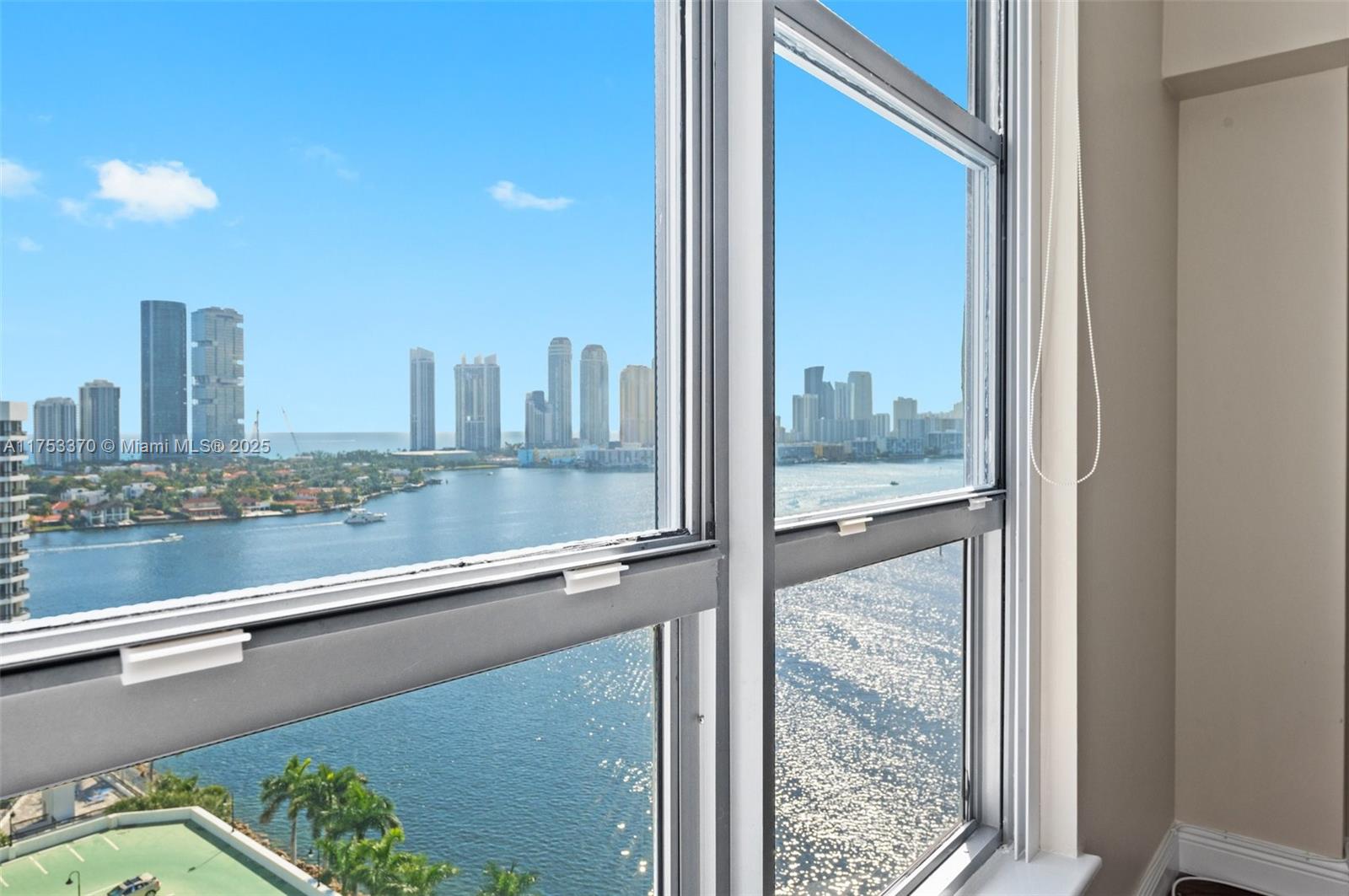 3530 Mystic Pointe Dr #1913, Aventura FL 33180